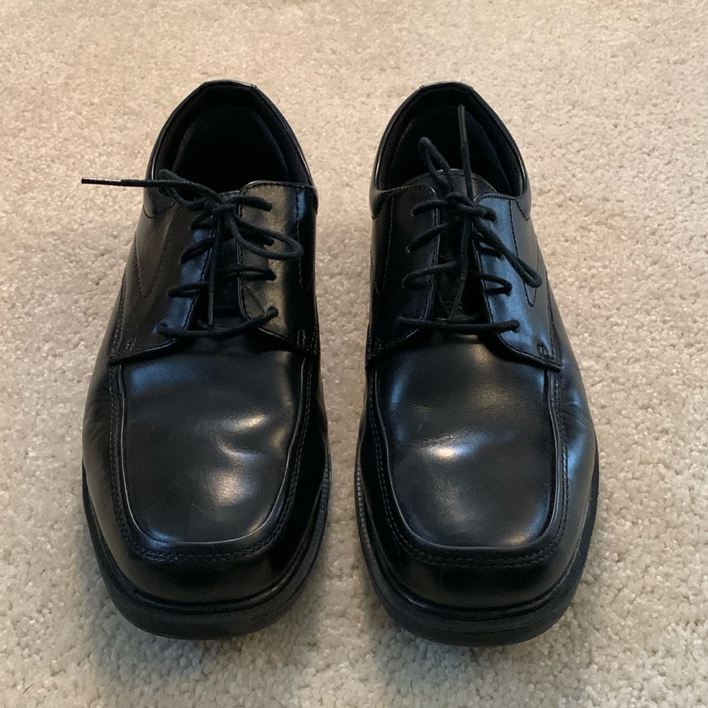 Nunn Bush Men’s Black Dress Shoes, Size 9M, Slip Resistant and Comfort Shoe